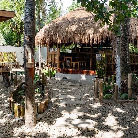 Crazy Bears Hostel Moalboal Luaran gambar